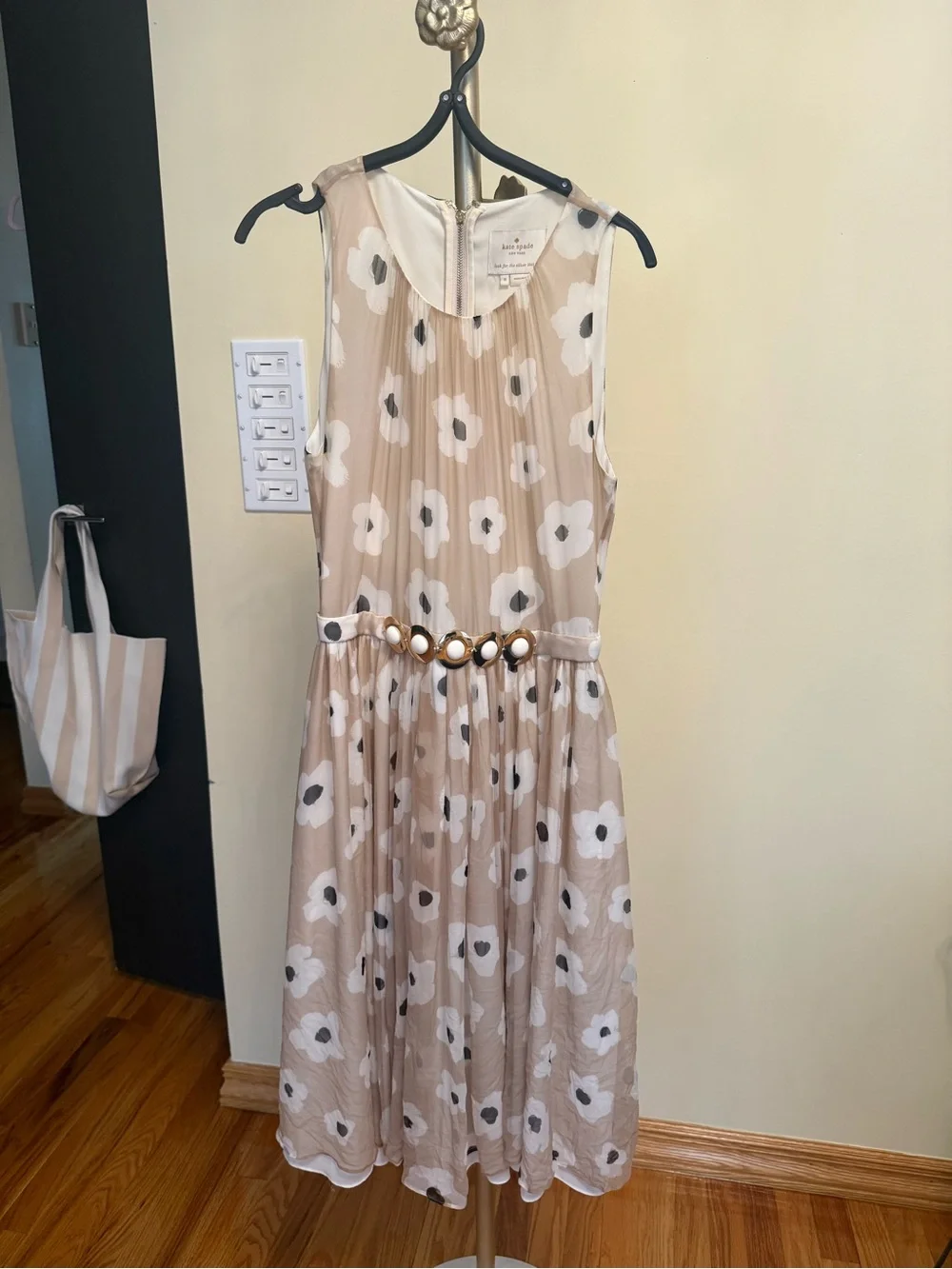 kate spade Beige Floral Midi Dress with White Flowers and Black Centers